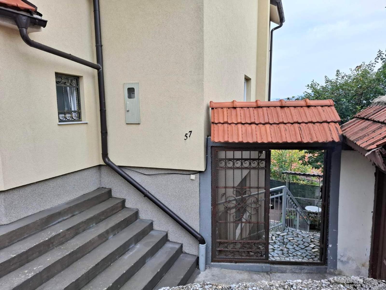 Address Apartment Sarajevo Bagian luar foto
