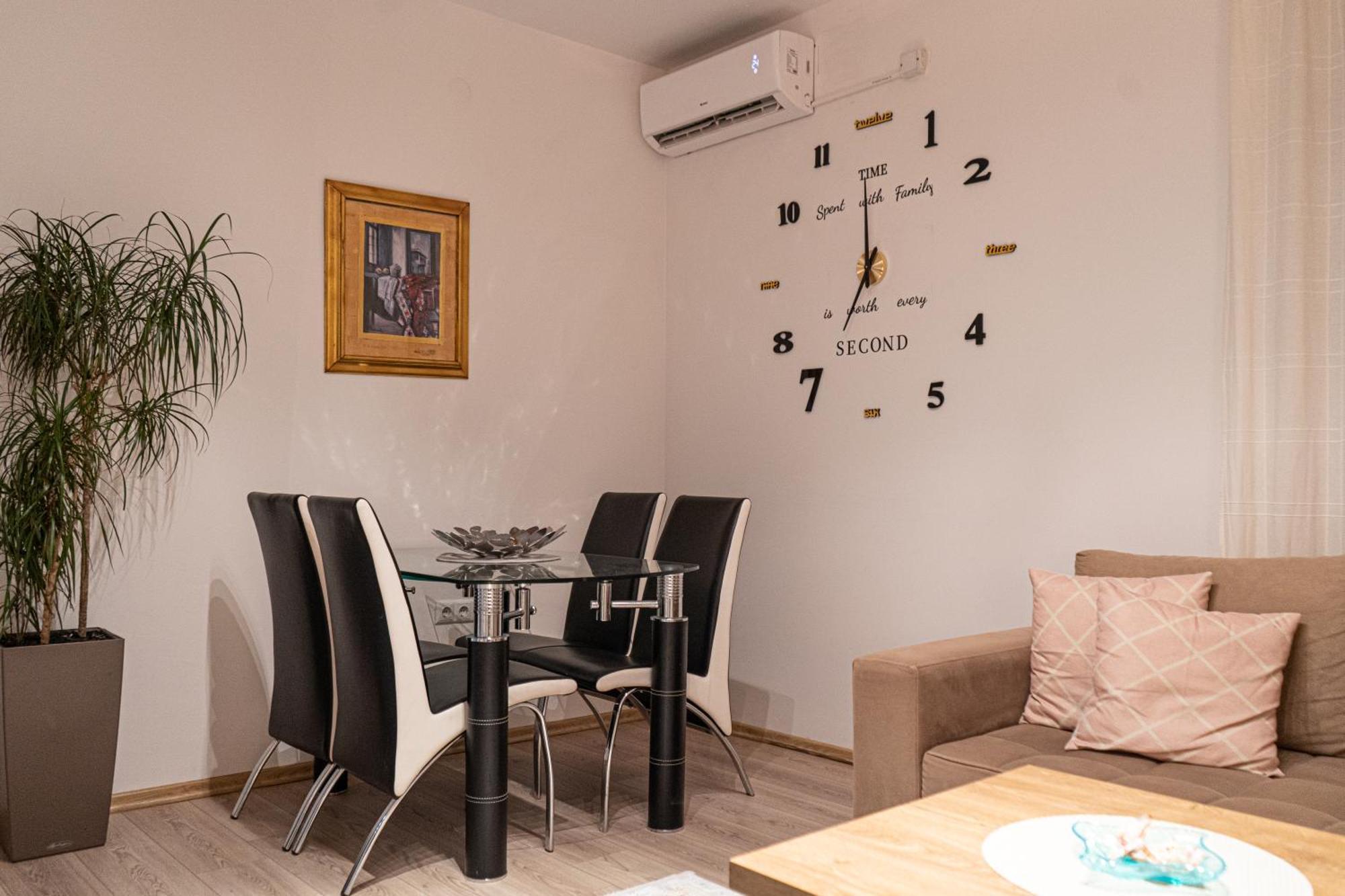 Address Apartment Sarajevo Bagian luar foto